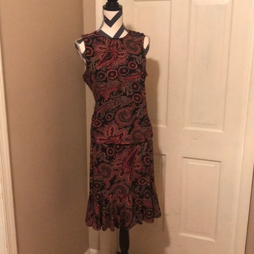 Chaps skirt and top size med